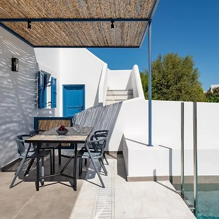 Square Luxury Villa *