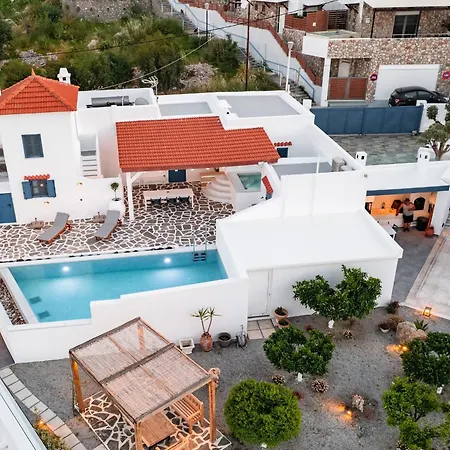 Villa Square Luxury