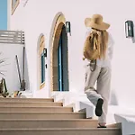 Square Luxury * Kalathos